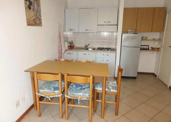 Great Flat In A With Pool Apartman